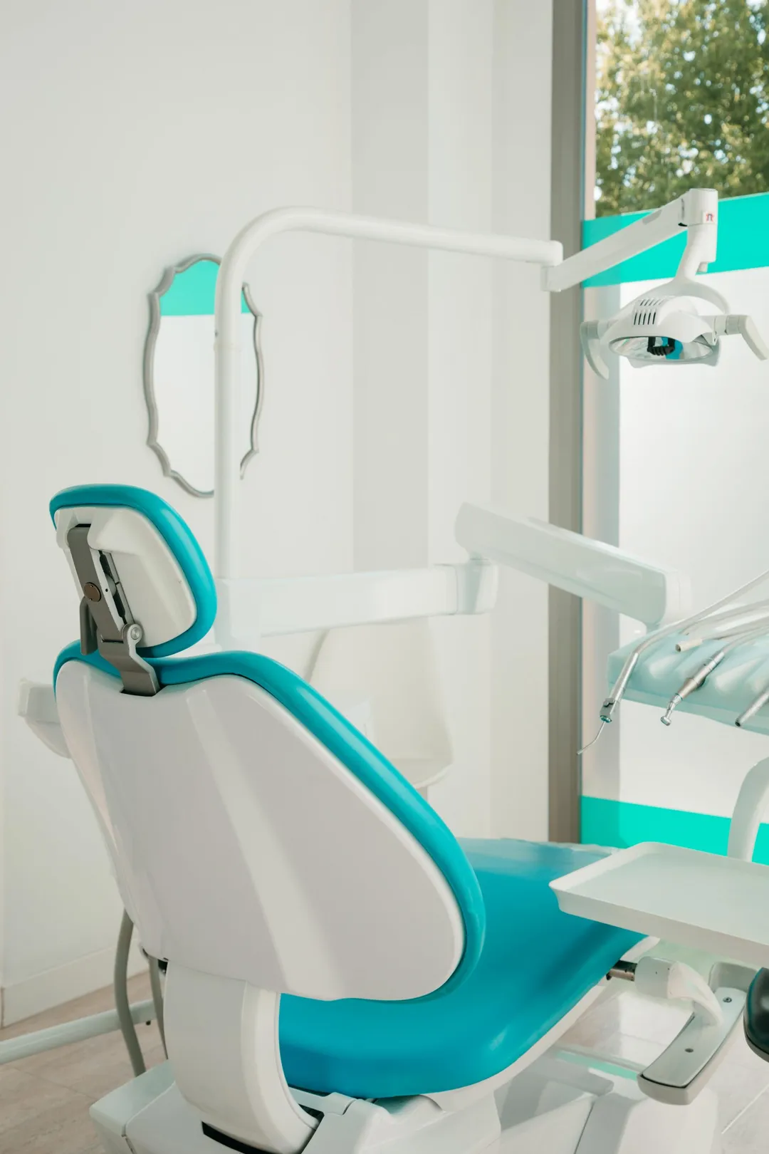Box dental con sillón y equipamiento